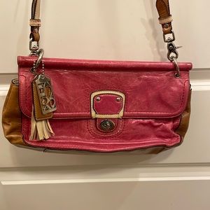 Vintage coach can wear as cross body or satchel